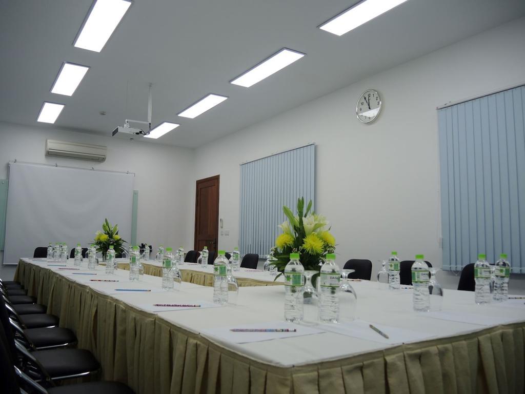 Bellevue Serviced Apartments Phnom Penh Exteriör bild