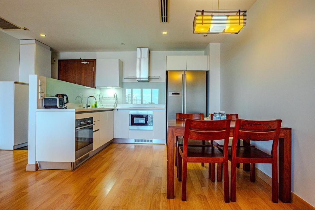 Bellevue Serviced Apartments Phnom Penh Exteriör bild