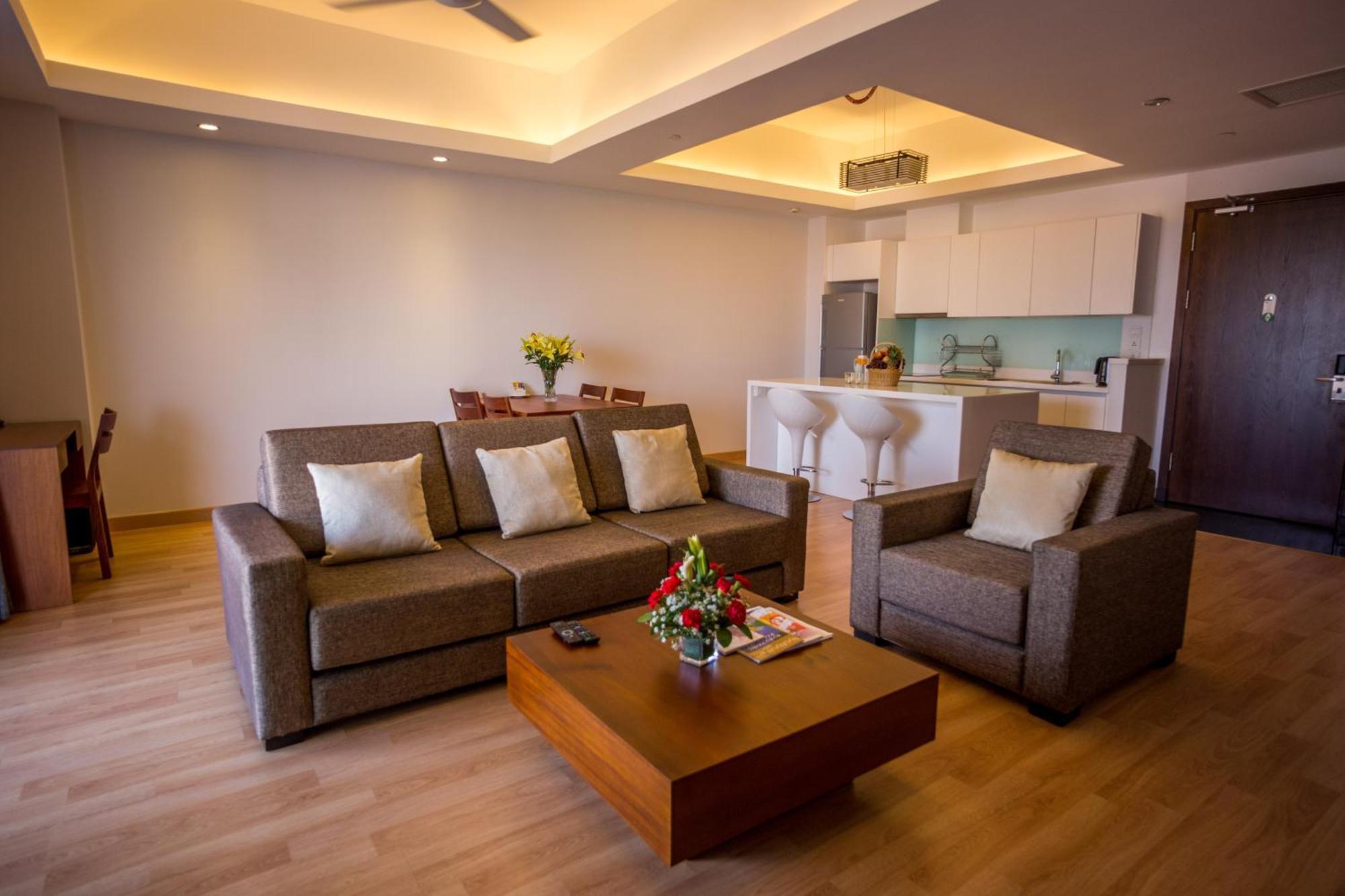 Bellevue Serviced Apartments Phnom Penh Exteriör bild