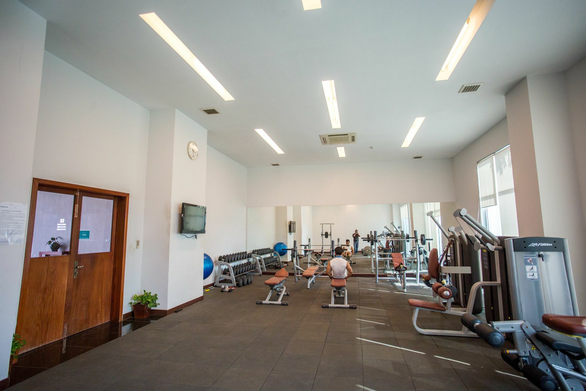 Bellevue Serviced Apartments Phnom Penh Exteriör bild
