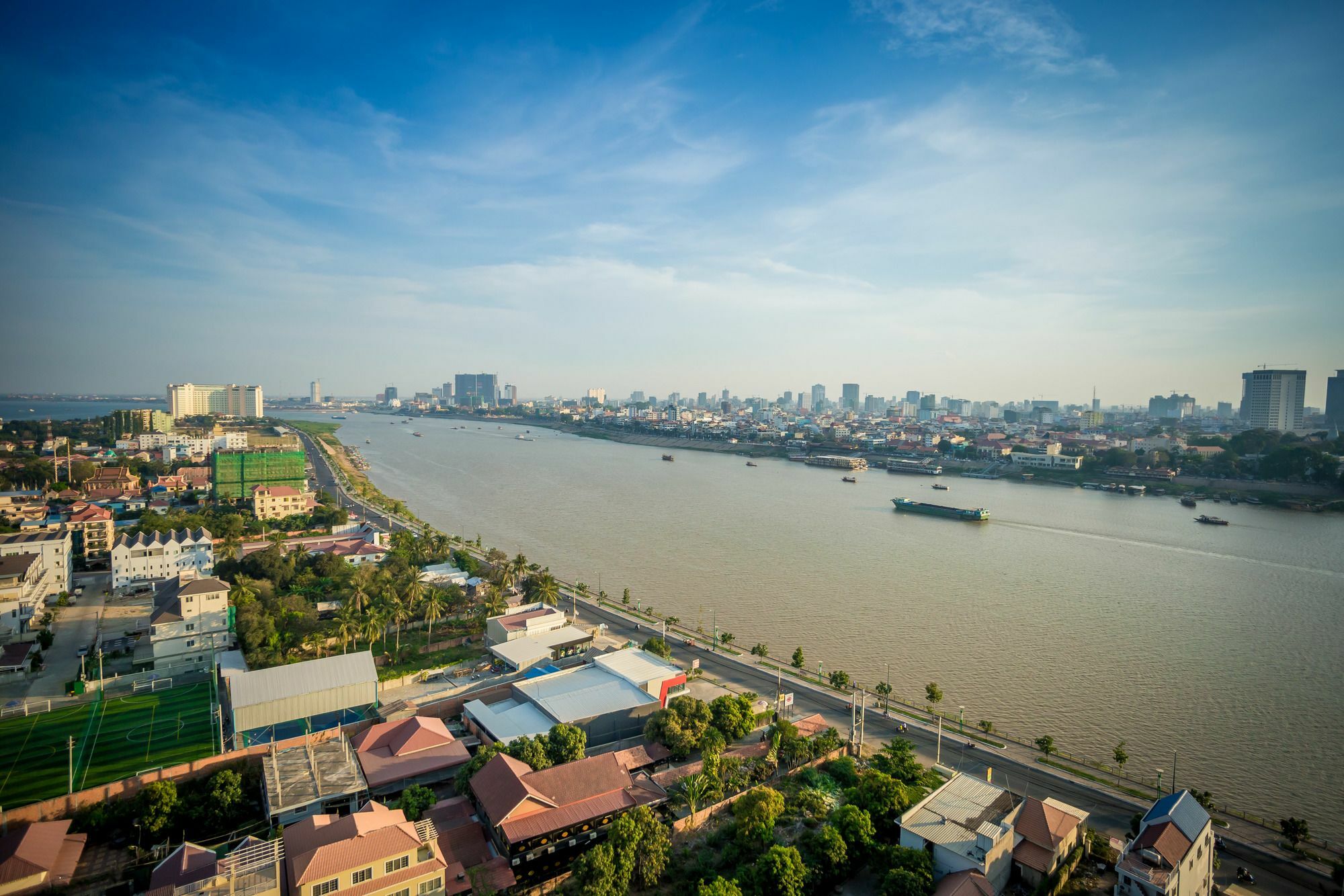 Bellevue Serviced Apartments Phnom Penh Exteriör bild